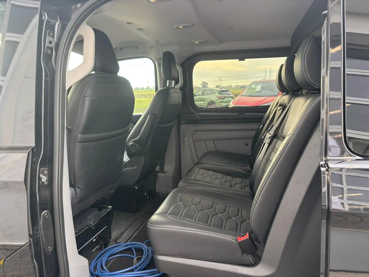 320 2.5 PHEV L2H1 Limited DC