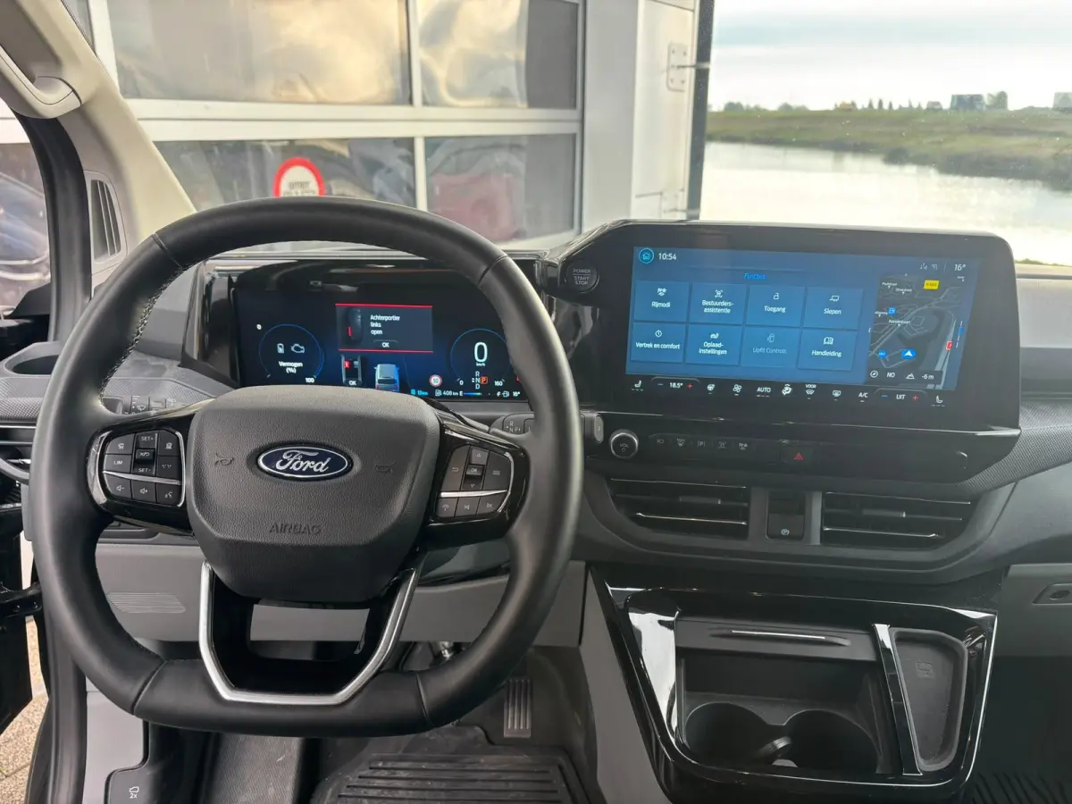 320 2.5 PHEV L2H1 Limited DC
