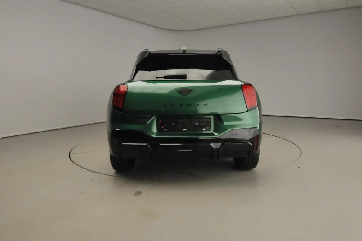 E John Cooper Works Trim + Pakket L