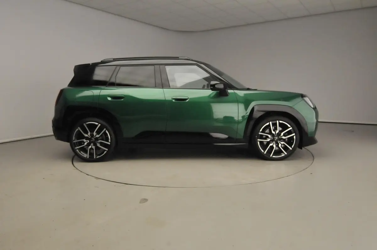 E John Cooper Works Trim + Pakket L