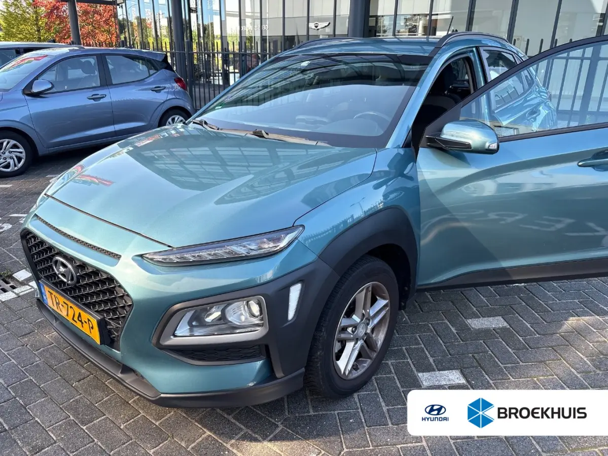 1.0 Turbo 120pk Essence | Camera | Carplay | Climate controle | Cruise controle | Trekhaak | Premium Audio | Parkeersensoren | Navigatie