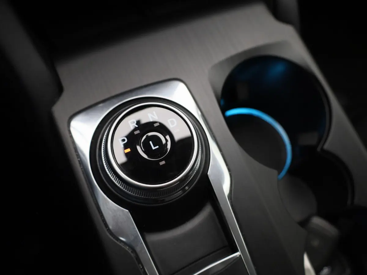 2.5 PHEV Titanium | Apple Carplay/Android Auto | Winter Pakket | Adaptieve Cruise Control | Climate Control | Led Verlichting |