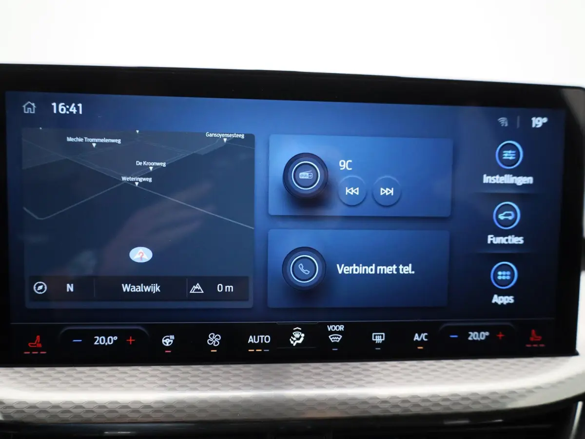 2.5 PHEV Titanium | Apple Carplay/Android Auto | Winter Pakket | Adaptieve Cruise Control | Climate Control | Led Verlichting |