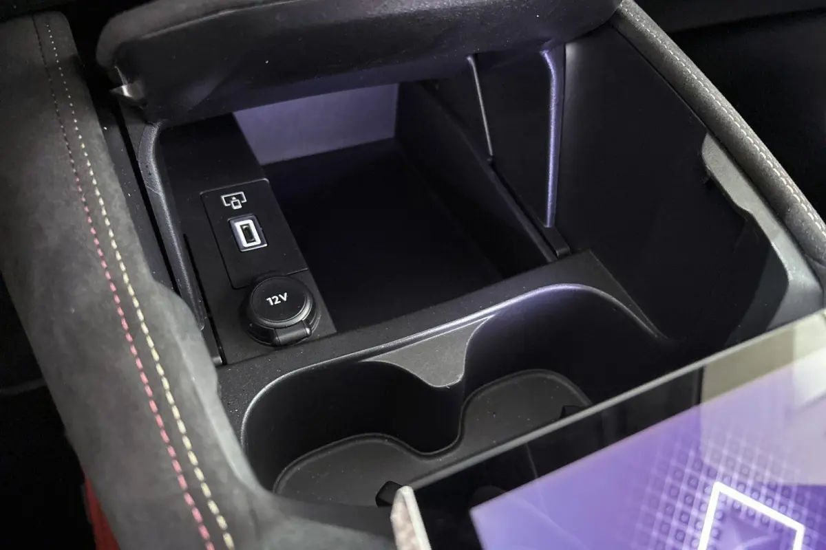 1.2 PureTech Performance Line Trekhaak Camera Apple CarPlay