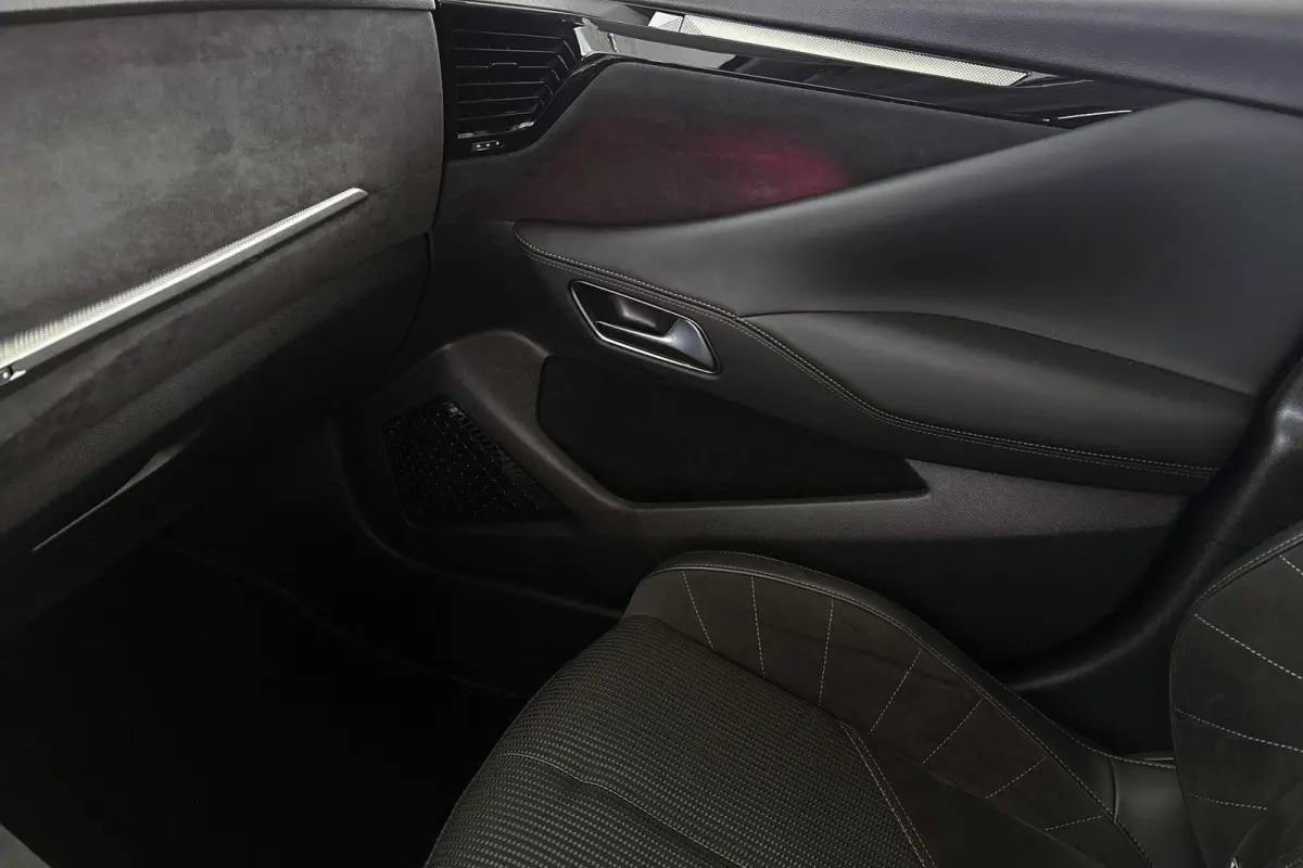 1.2 PureTech Performance Line Trekhaak Camera Apple CarPlay