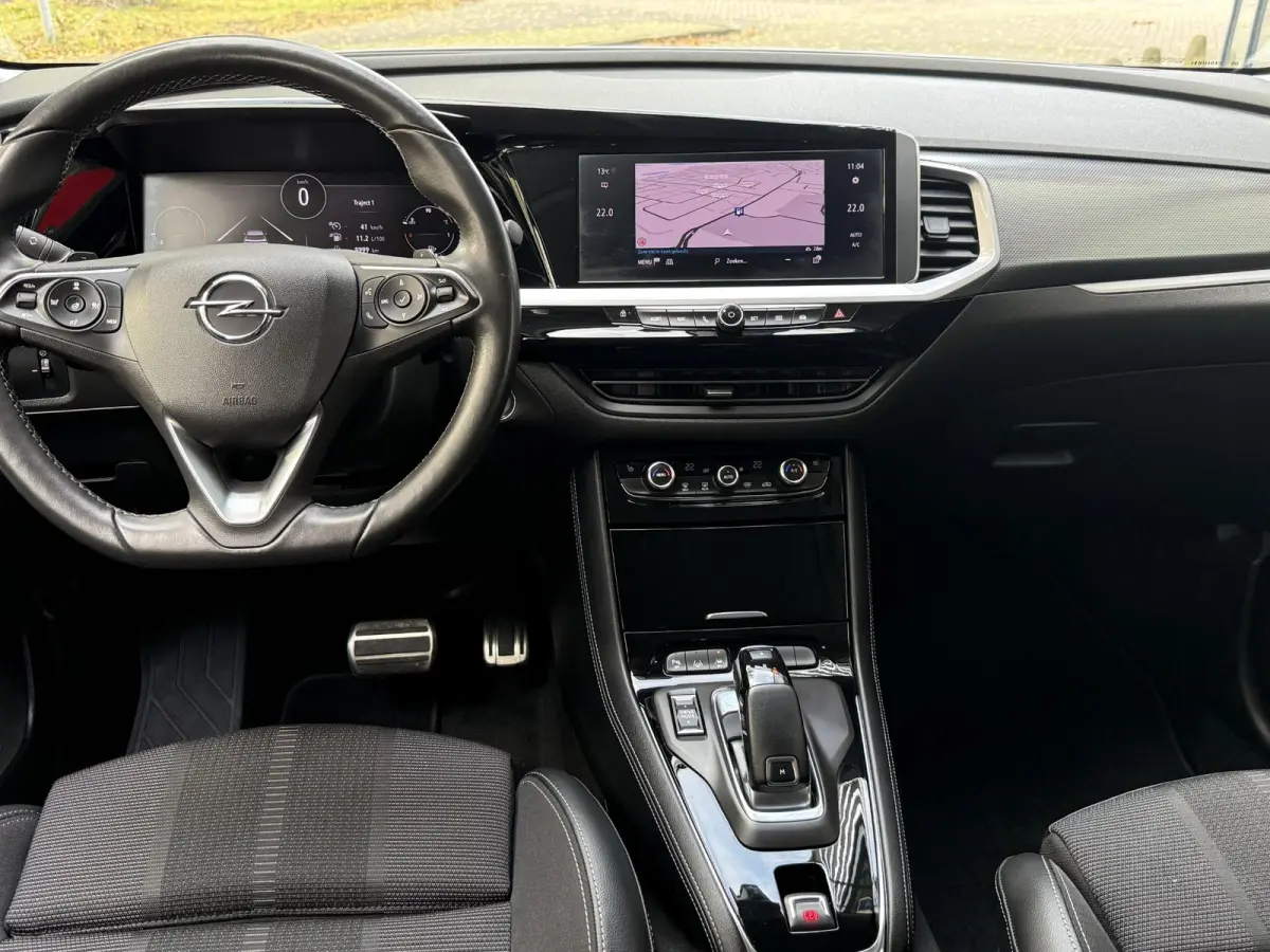 1.2 Turbo 130PK Level 3 AUTOMAAT | Navigatie | Trekhaak | Cruise Control | Climate Control | Licht metalen velgen