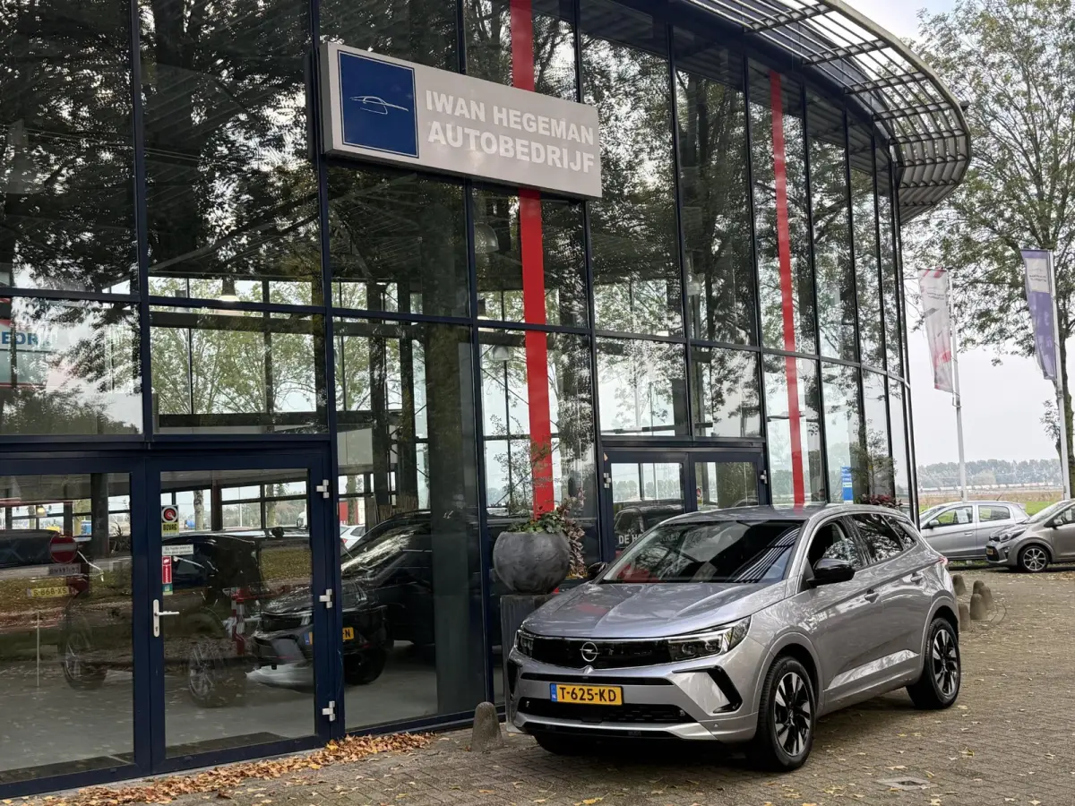 1.2 Turbo 130PK Level 3 AUTOMAAT | Navigatie | Trekhaak | Cruise Control | Climate Control | Licht metalen velgen