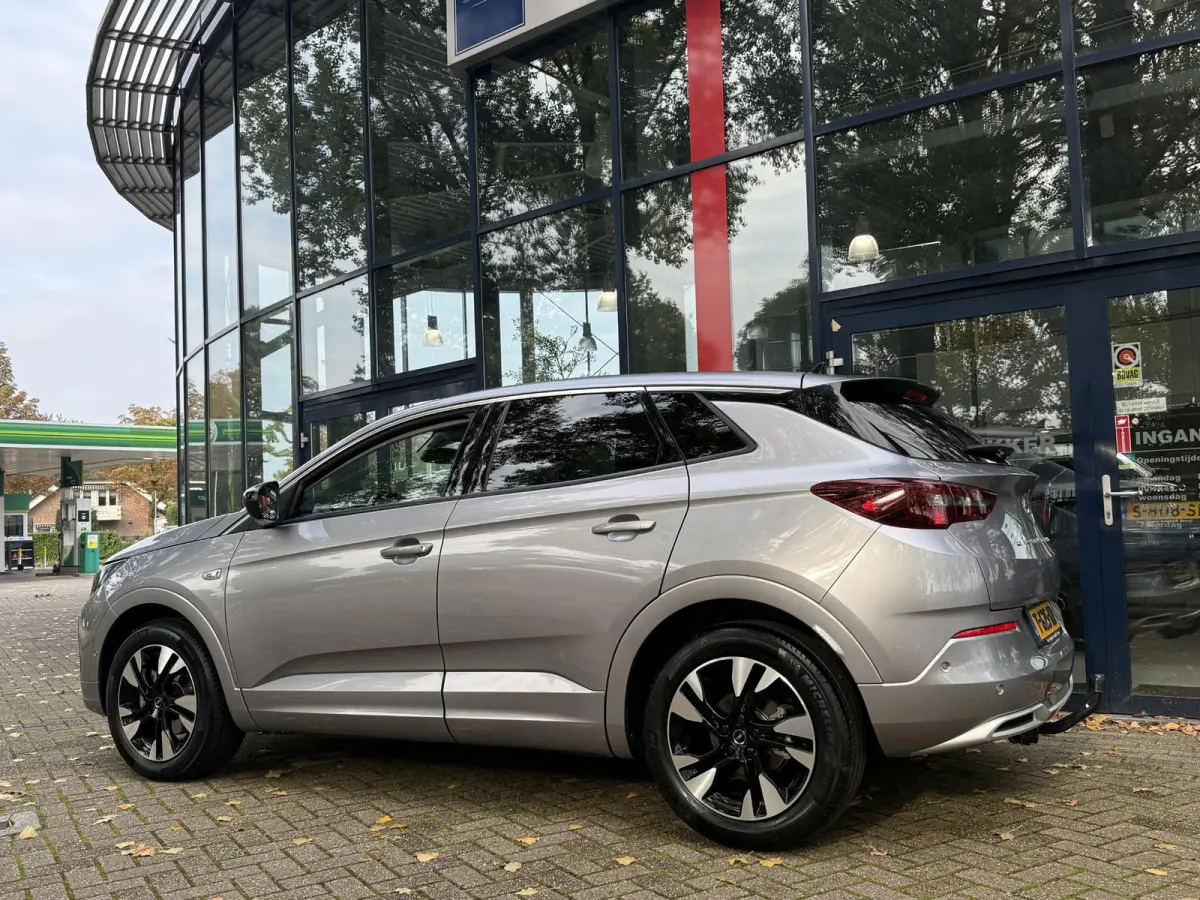 1.2 Turbo 130PK Level 3 AUTOMAAT | Navigatie | Trekhaak | Cruise Control | Climate Control | Licht metalen velgen