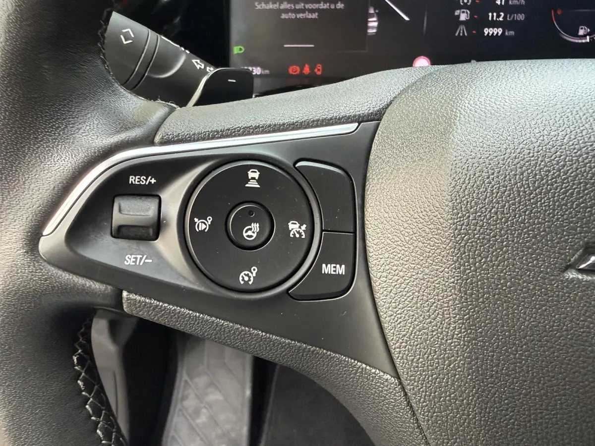 1.2 Turbo 130PK Level 3 AUTOMAAT | Navigatie | Trekhaak | Cruise Control | Climate Control | Licht metalen velgen