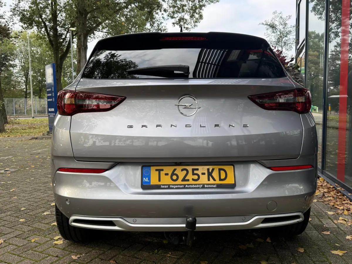 1.2 Turbo 130PK Level 3 AUTOMAAT | Navigatie | Trekhaak | Cruise Control | Climate Control | Licht metalen velgen