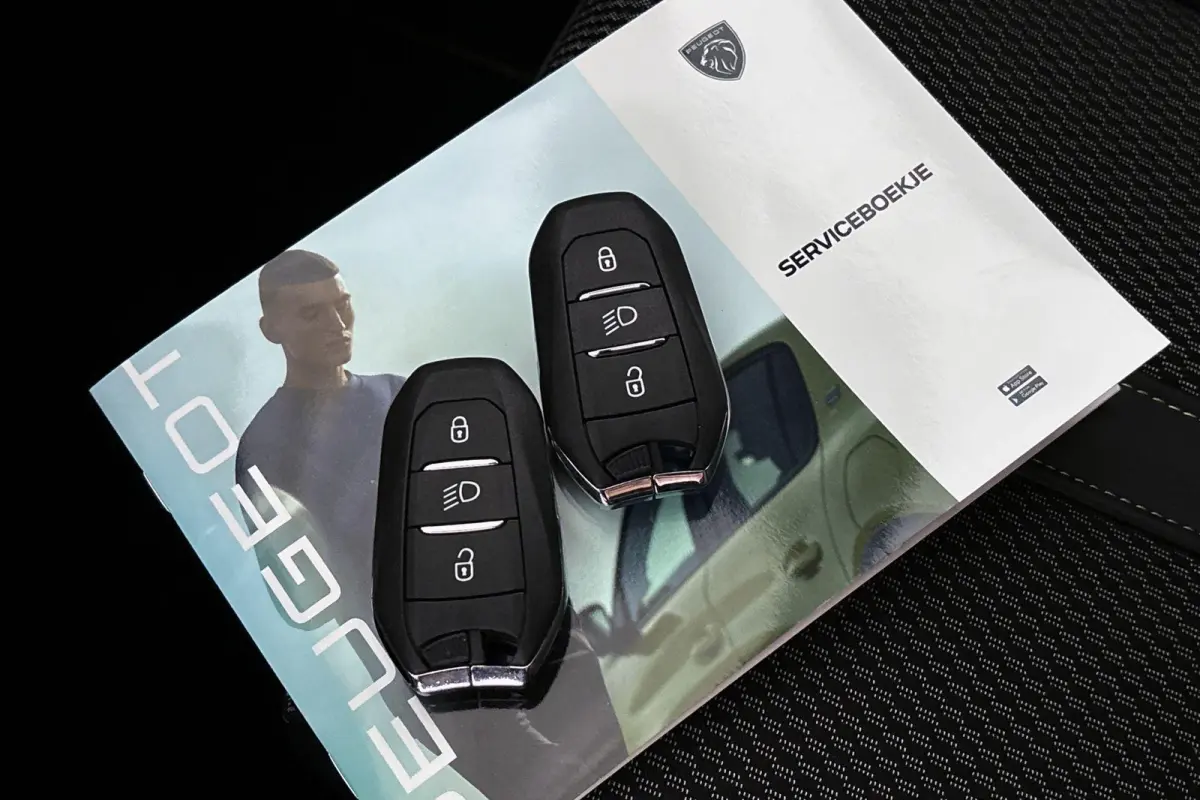 1.2 Hybrid 145 e-DCS6 GT Keyless Camera Adaptive Cruise Dodehoek