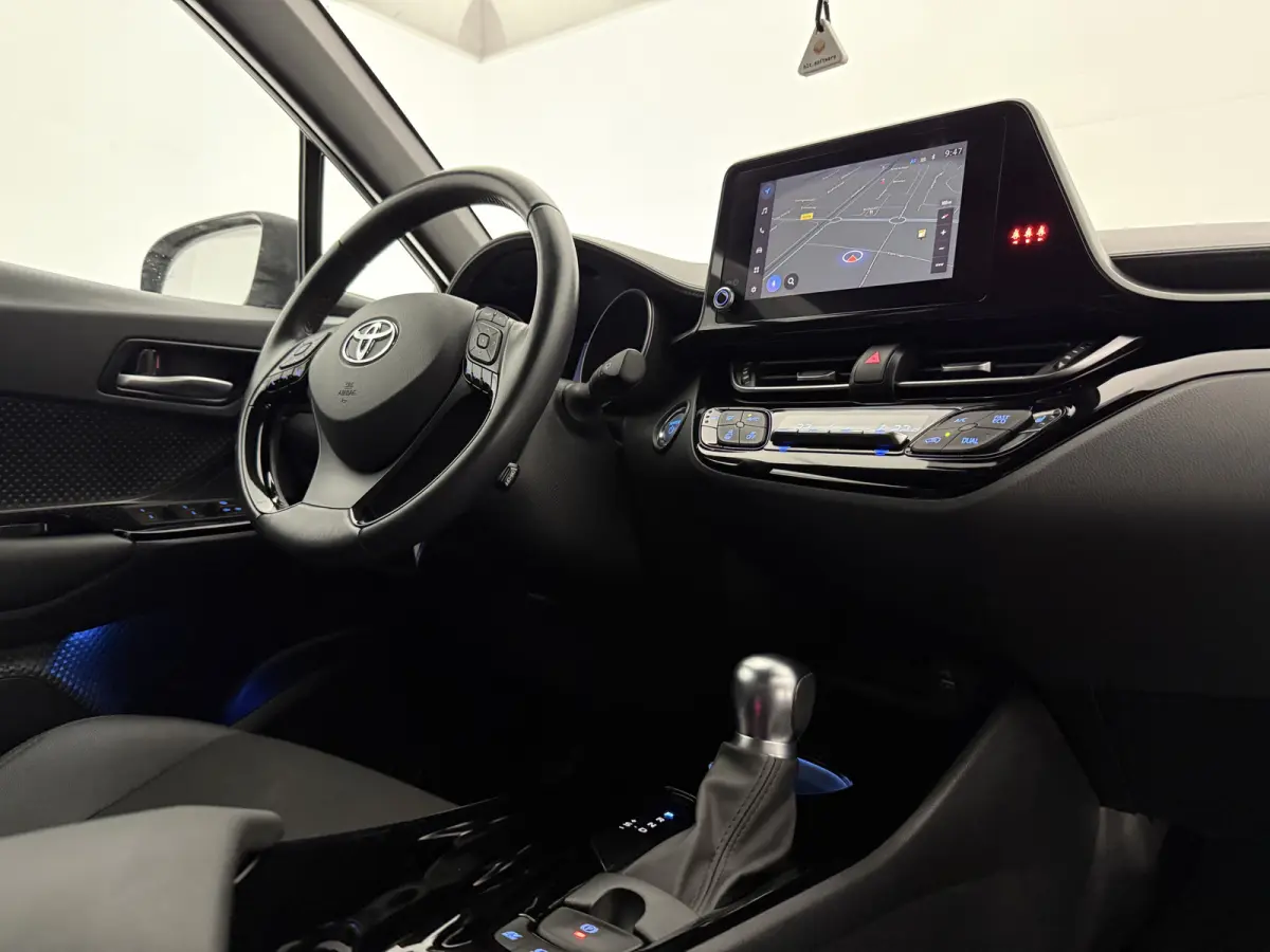 2.0 Hybrid Style | Camera | Carplay | Cruise | LED | Parkeersens. | NAP