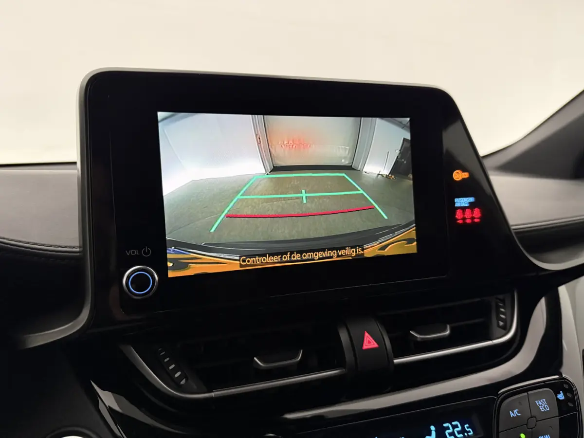 2.0 Hybrid Style | Camera | Carplay | Cruise | LED | Parkeersens. | NAP