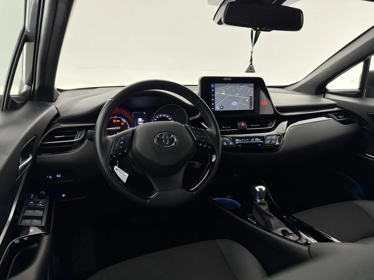 2.0 Hybrid Style | Camera | Carplay | Cruise | LED | Parkeersens. | NAP