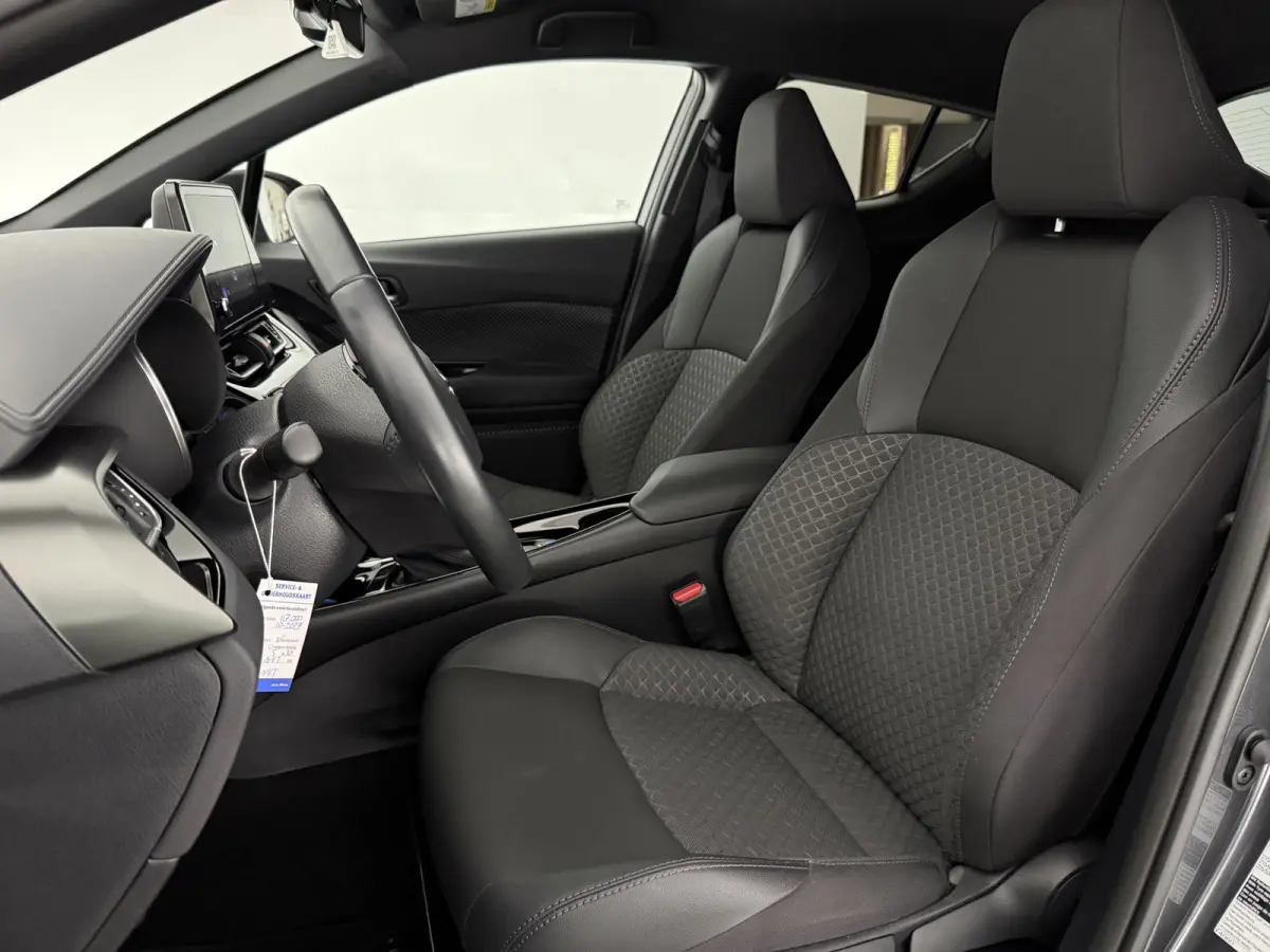 2.0 Hybrid Style | Camera | Carplay | Cruise | LED | Parkeersens. | NAP