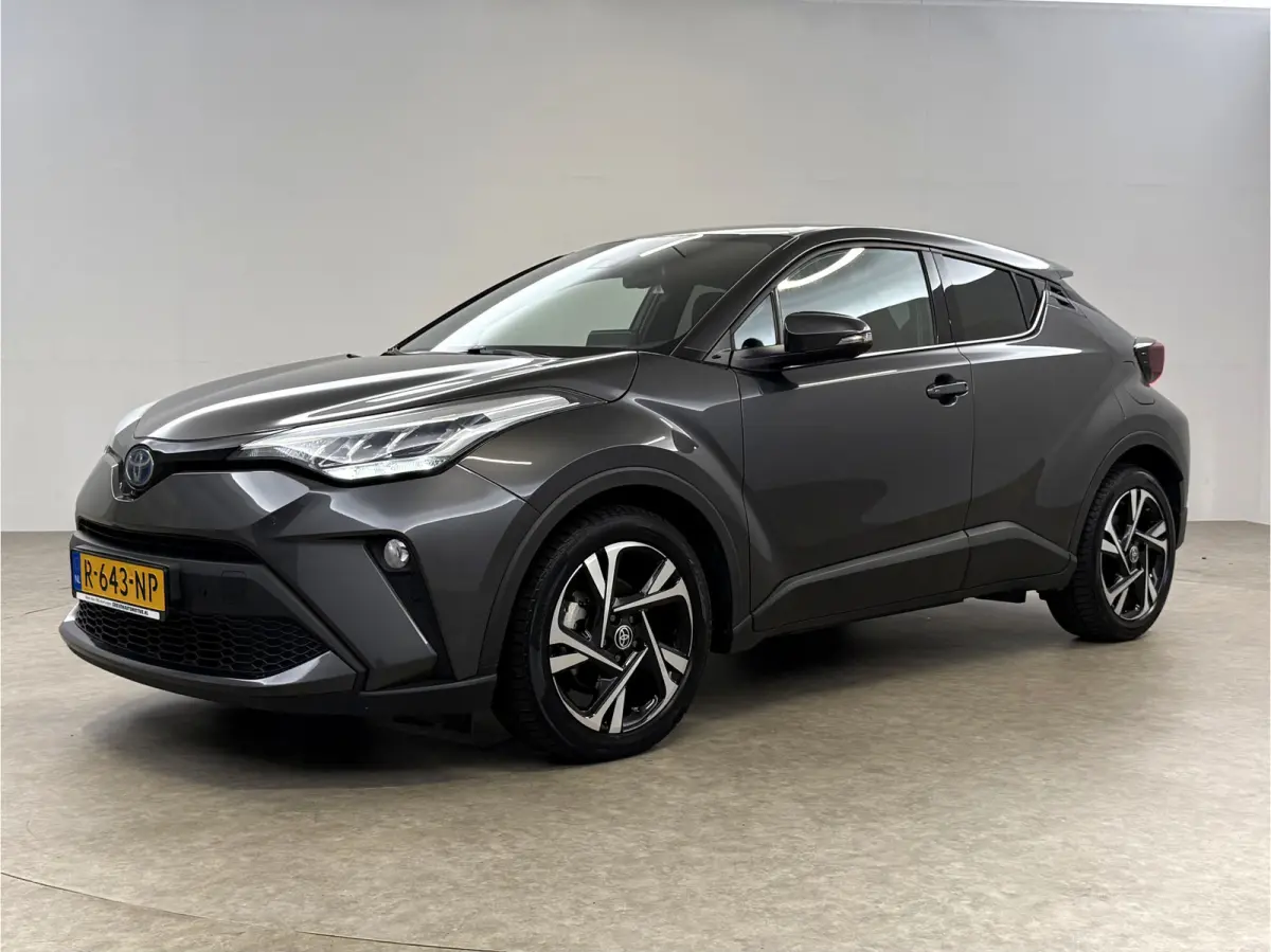 2.0 Hybrid Style | Camera | Carplay | Cruise | LED | Parkeersens. | NAP