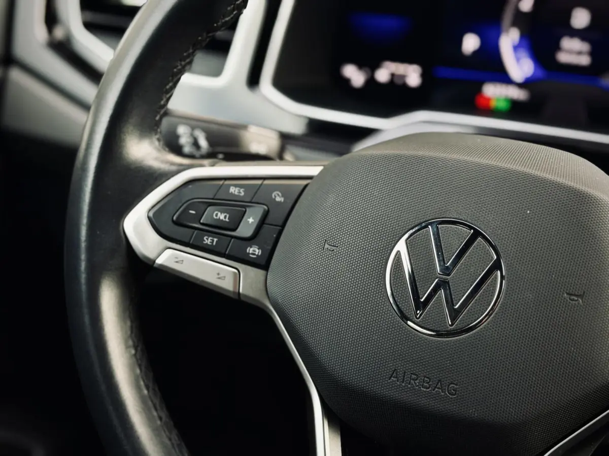 1.0 TSI R-Line Blackstyle|IQ|Beats|Camera|
