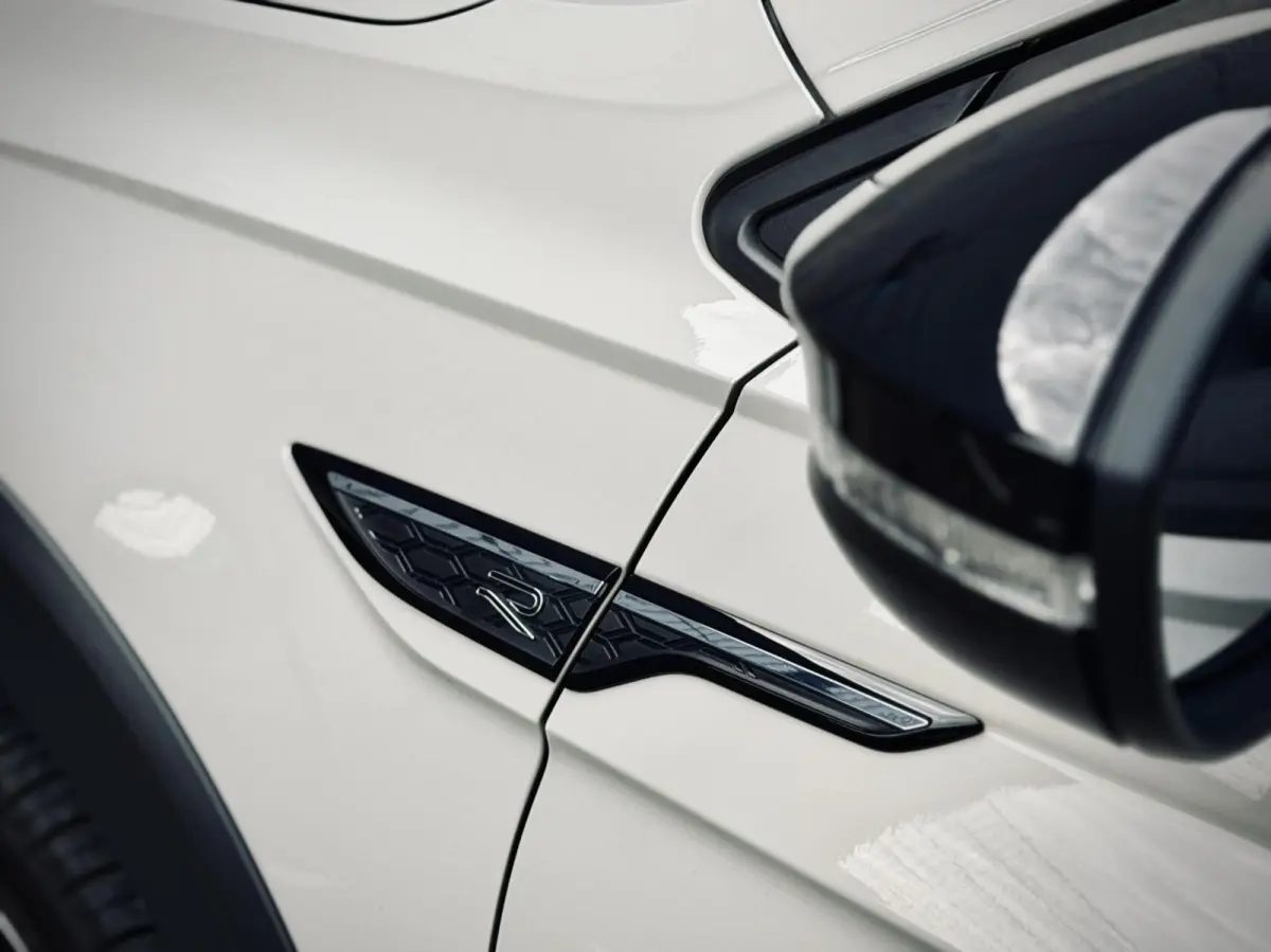 1.0 TSI R-Line Blackstyle|IQ|Beats|Camera|