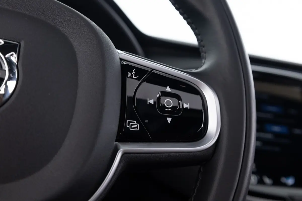 T8 AWD Recharge Inscription | LUCHTVERING | LEDER | PHEV | PANORAMA !