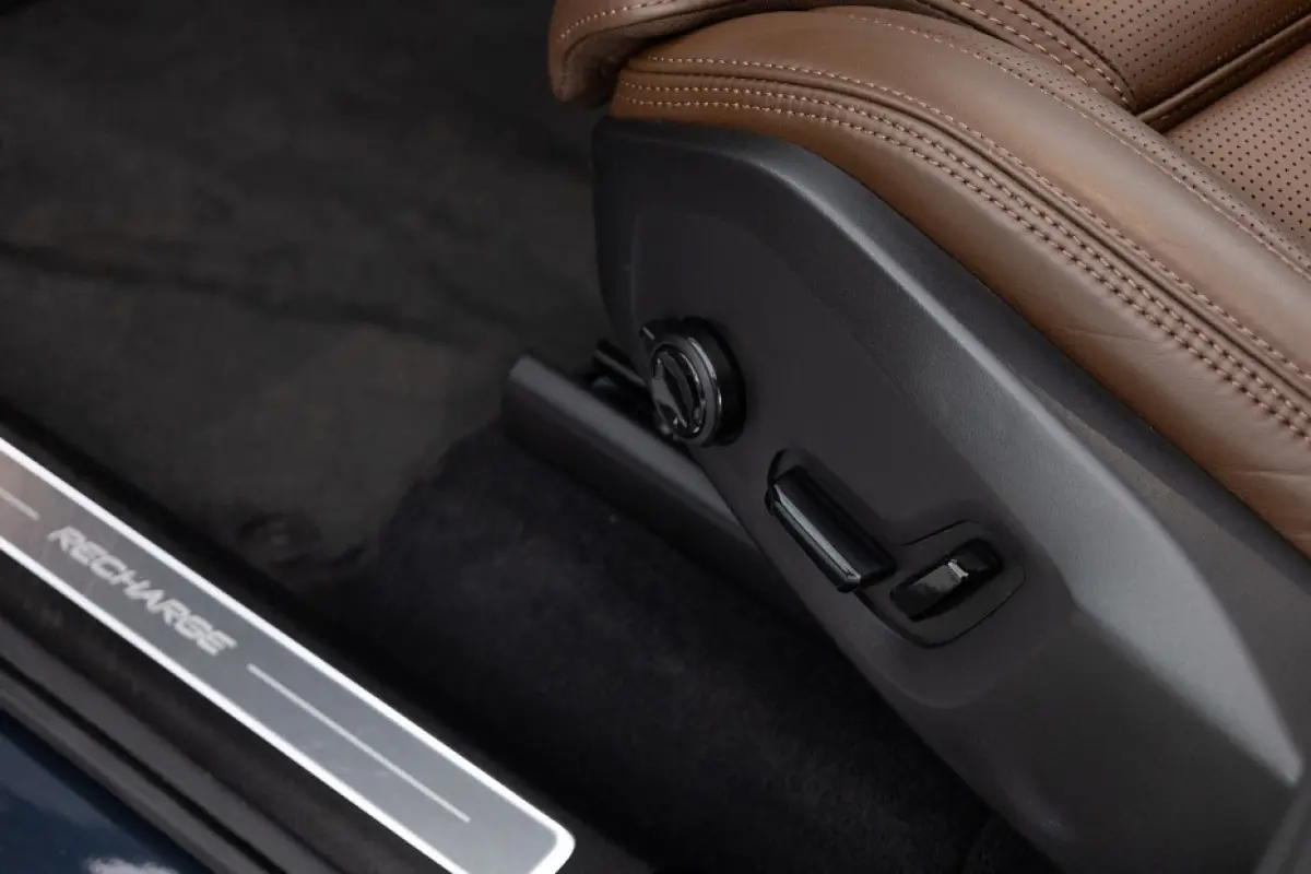 T8 AWD Recharge Inscription | LUCHTVERING | LEDER | PHEV | PANORAMA !
