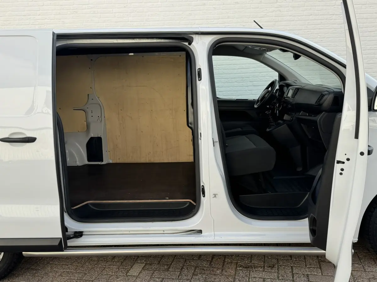 2.0 BlueHDI 145 L3 Camera Navigatie Carplay Cruise Airco Allseason banden