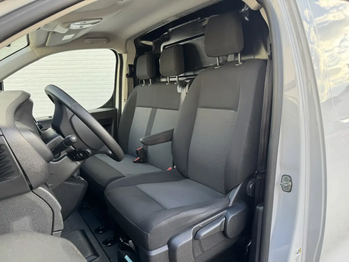 2.0 BlueHDI 145 L3 Camera Navigatie Carplay Cruise Airco Allseason banden