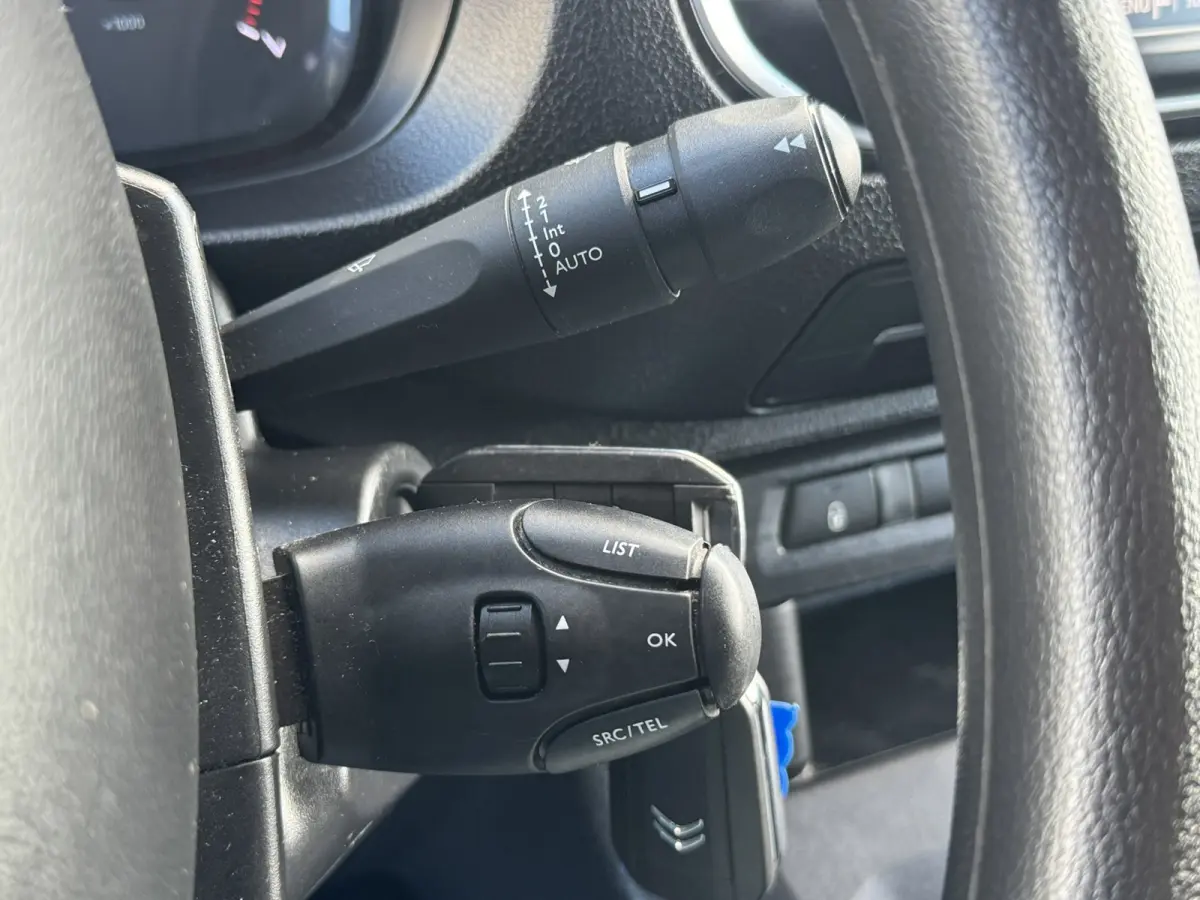 2.0 BlueHDI 145 L3 Camera Navigatie Carplay Cruise Airco Allseason banden