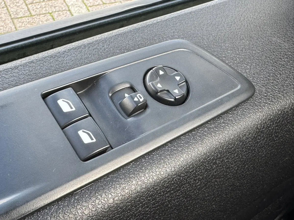 2.0 BlueHDI 145 L3 Camera Navigatie Carplay Cruise Airco Allseason banden