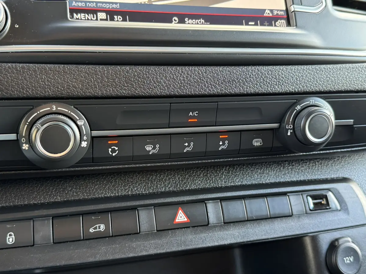 2.0 BlueHDI 145 L3 Camera Navigatie Carplay Cruise Airco Allseason banden