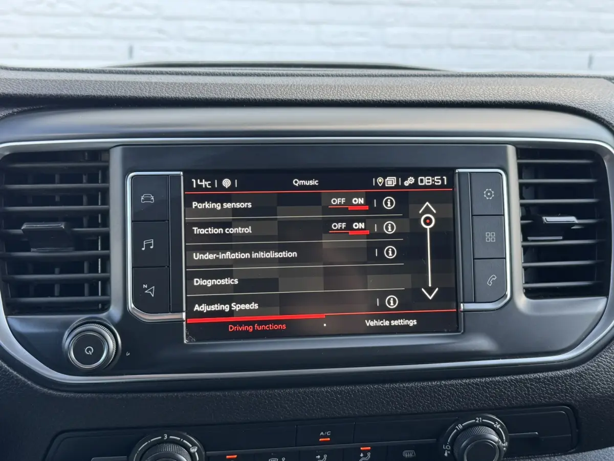 2.0 BlueHDI 145 L3 Camera Navigatie Carplay Cruise Airco Allseason banden