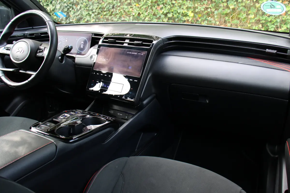 1.6 T-GDI PHEV N Line 4WD | NL-AUTO! | 1E EIGENAAR | 360° CAMERA | STOELVERWARMING + VERKOELING | ADAPTIVE CRUISE | LANE ASSIST | ELEKTR. STOEL | PARK SENS V+A