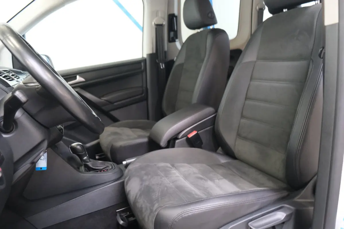 Maxi 1.4 TSI Highline 7p Automaat - Airco, Cruise, Navi, PDC, Carplay, Trekhaak.