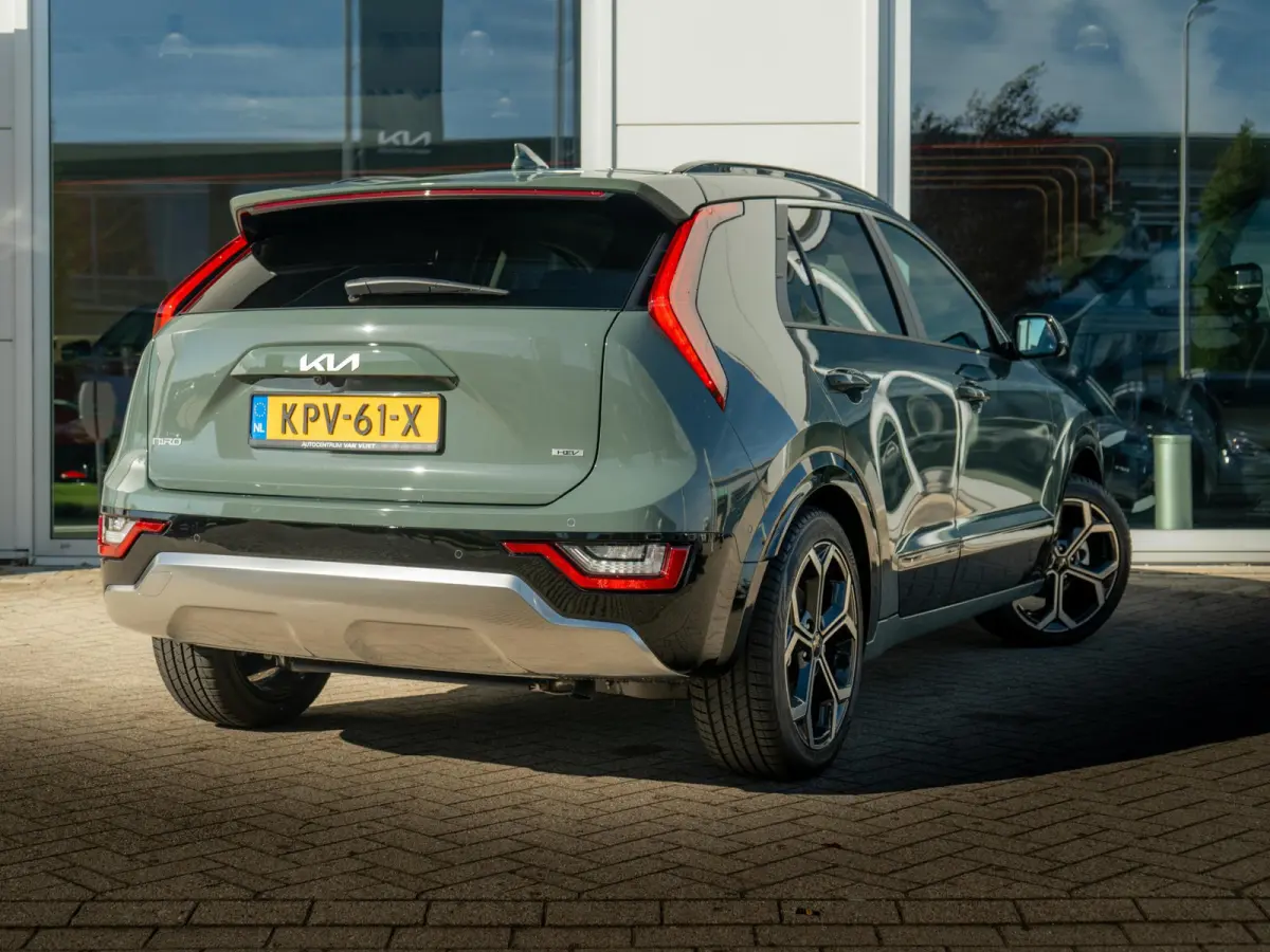 1.6 GDi Hybrid ExecutiveLine | IN NIEUWSTAAT| Stoel ventilatie | Schuifkanteldak | Harman en kardon | HUD | Stoelen en achterklep elektrisch