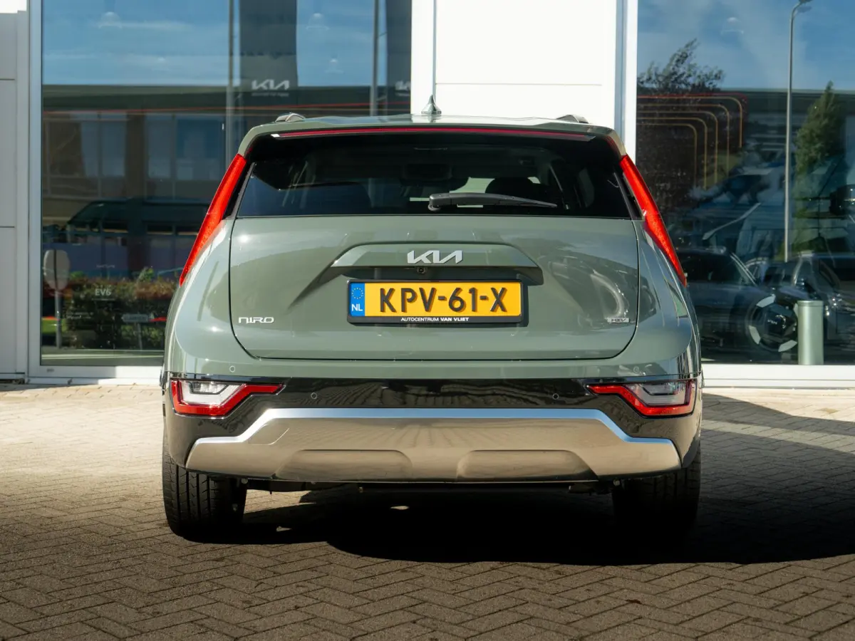 1.6 GDi Hybrid ExecutiveLine | IN NIEUWSTAAT| Stoel ventilatie | Schuifkanteldak | Harman en kardon | HUD | Stoelen en achterklep elektrisch