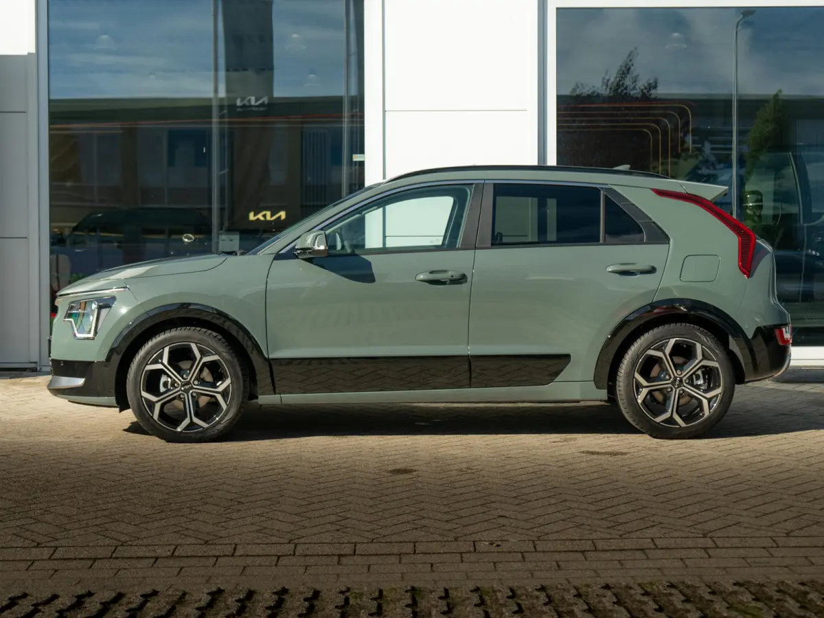 1.6 GDi Hybrid ExecutiveLine | IN NIEUWSTAAT| Stoel ventilatie | Schuifkanteldak | Harman en kardon | HUD | Stoelen en achterklep elektrisch