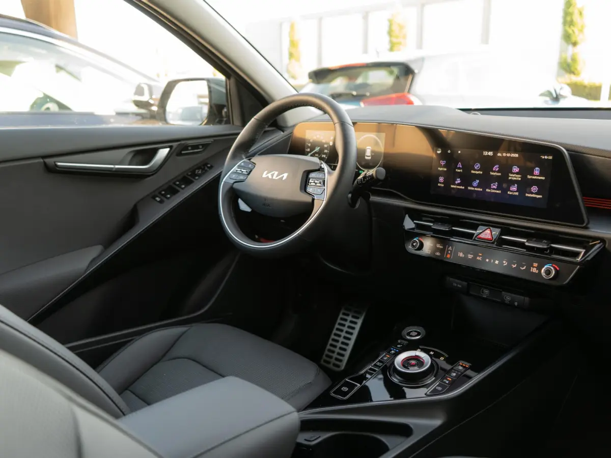 1.6 GDi Hybrid ExecutiveLine | IN NIEUWSTAAT| Stoel ventilatie | Schuifkanteldak | Harman en kardon | HUD | Stoelen en achterklep elektrisch