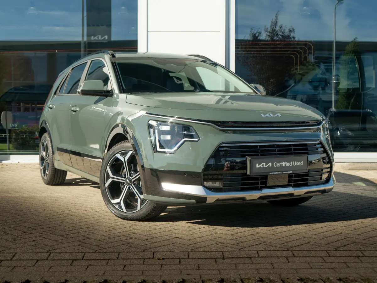 1.6 GDi Hybrid ExecutiveLine | IN NIEUWSTAAT| Stoel ventilatie | Schuifkanteldak | Harman en kardon | HUD | Stoelen en achterklep elektrisch