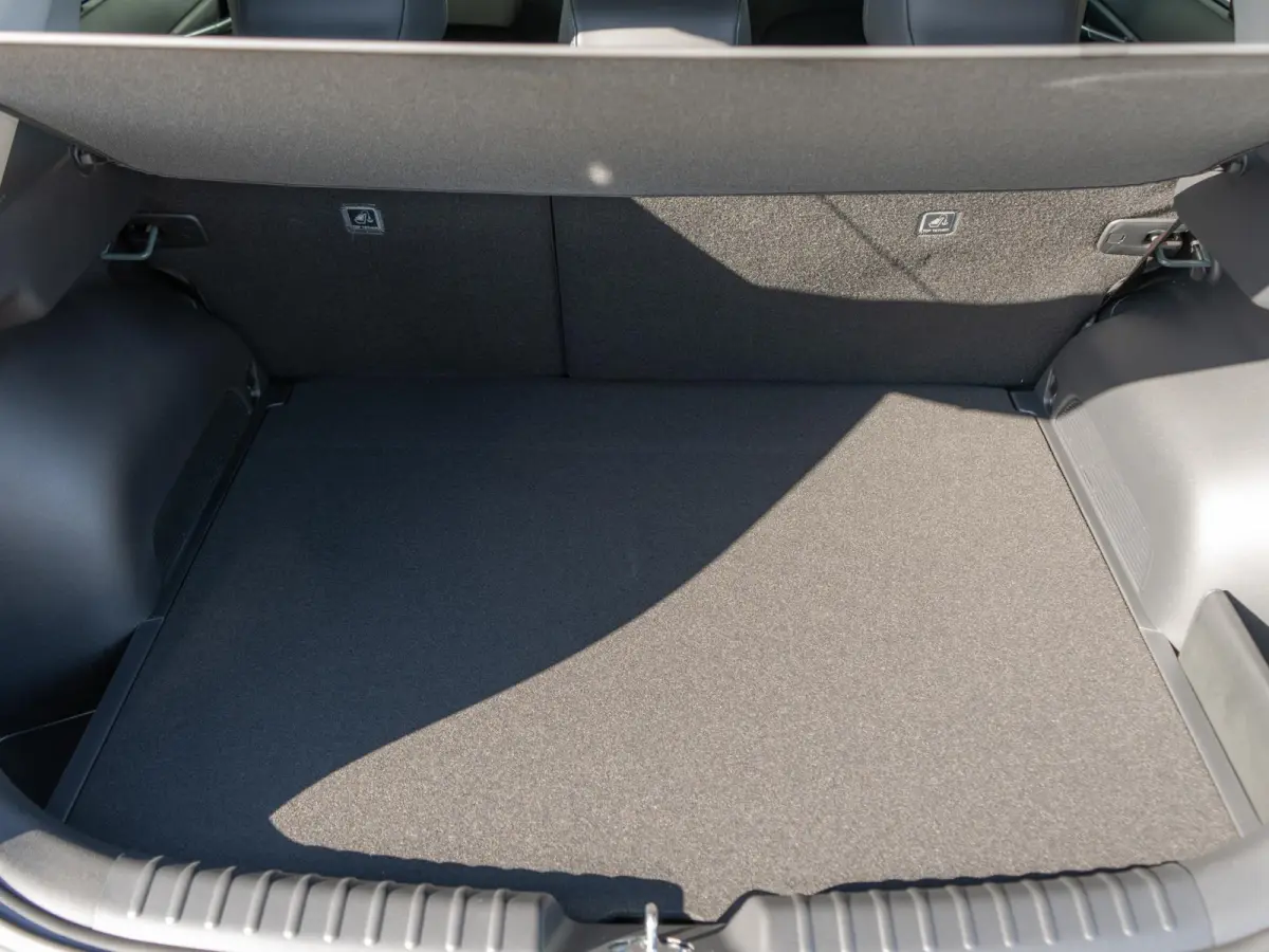 1.6 GDi Hybrid ExecutiveLine | IN NIEUWSTAAT| Stoel ventilatie | Schuifkanteldak | Harman en kardon | HUD | Stoelen en achterklep elektrisch