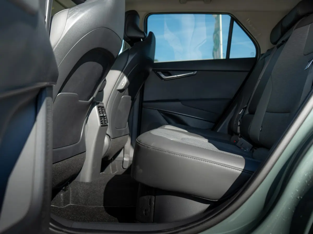 1.6 GDi Hybrid ExecutiveLine | IN NIEUWSTAAT| Stoel ventilatie | Schuifkanteldak | Harman en kardon | HUD | Stoelen en achterklep elektrisch