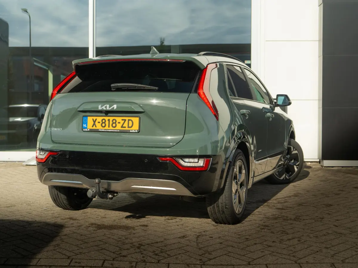 Edition Advanced 64.8 kWh Trekhaak | Navi | Stuur-/stoelverwarming | CarPlay | Achteruitrijcamera |