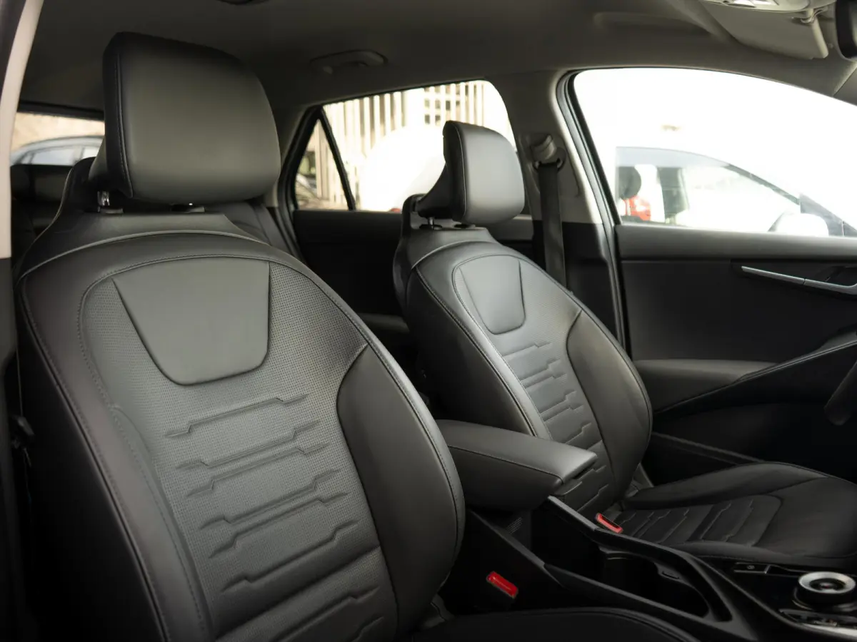 Edition Advanced 64.8 kWh Trekhaak | Navi | Stuur-/stoelverwarming | CarPlay | Achteruitrijcamera |