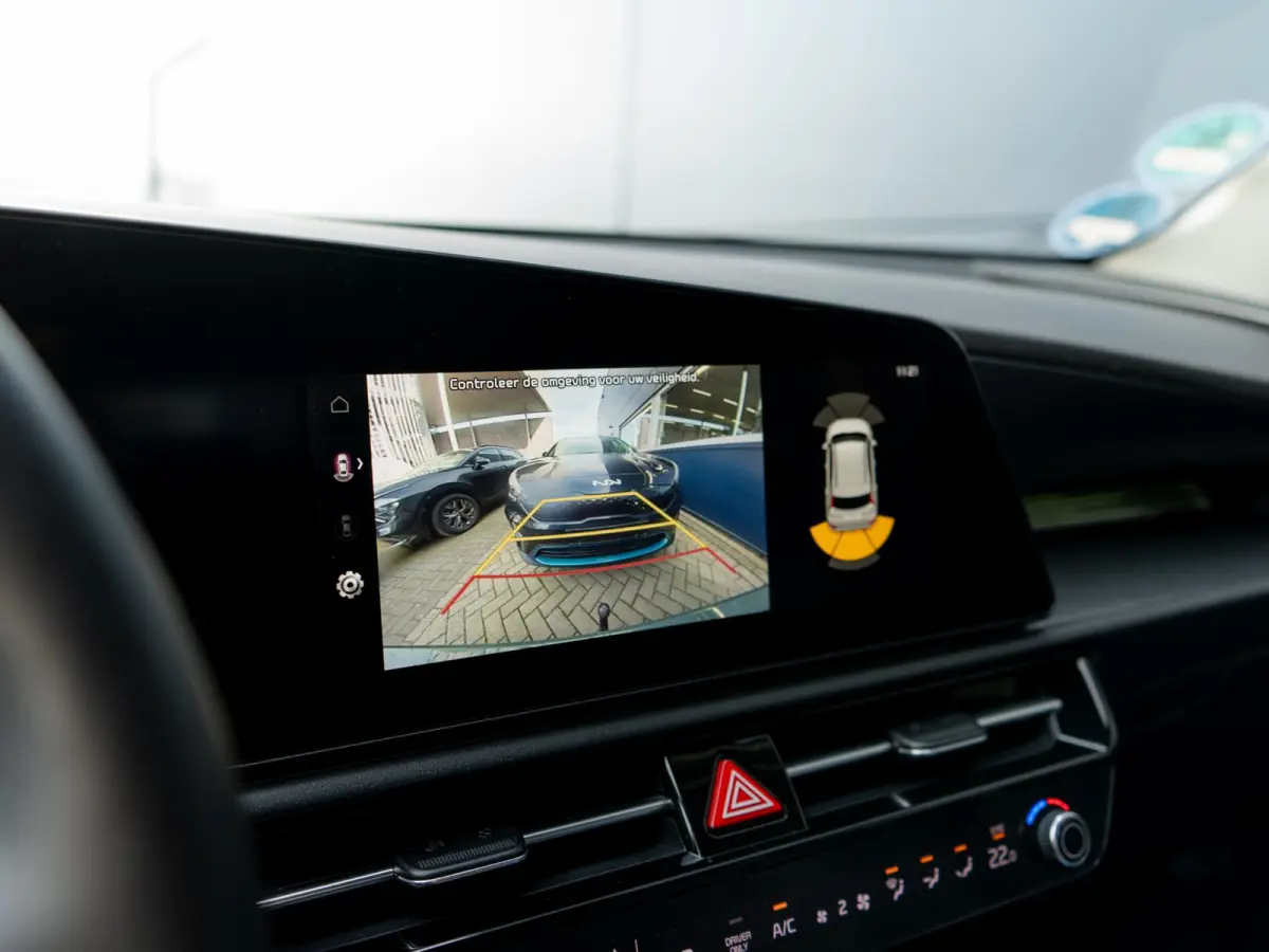 Edition Advanced 64.8 kWh Trekhaak | Navi | Stuur-/stoelverwarming | CarPlay | Achteruitrijcamera |