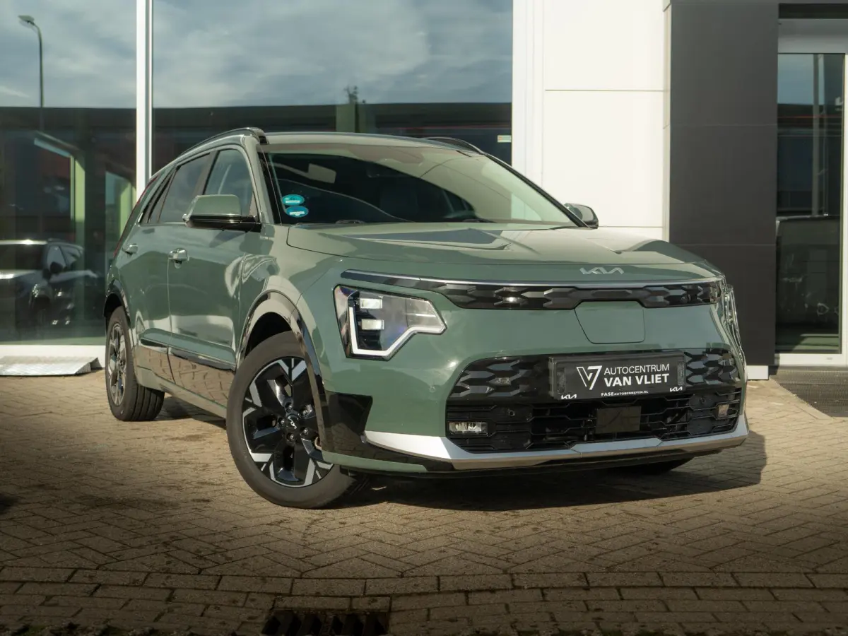 Edition Advanced 64.8 kWh Trekhaak | Navi | Stuur-/stoelverwarming | CarPlay | Achteruitrijcamera |