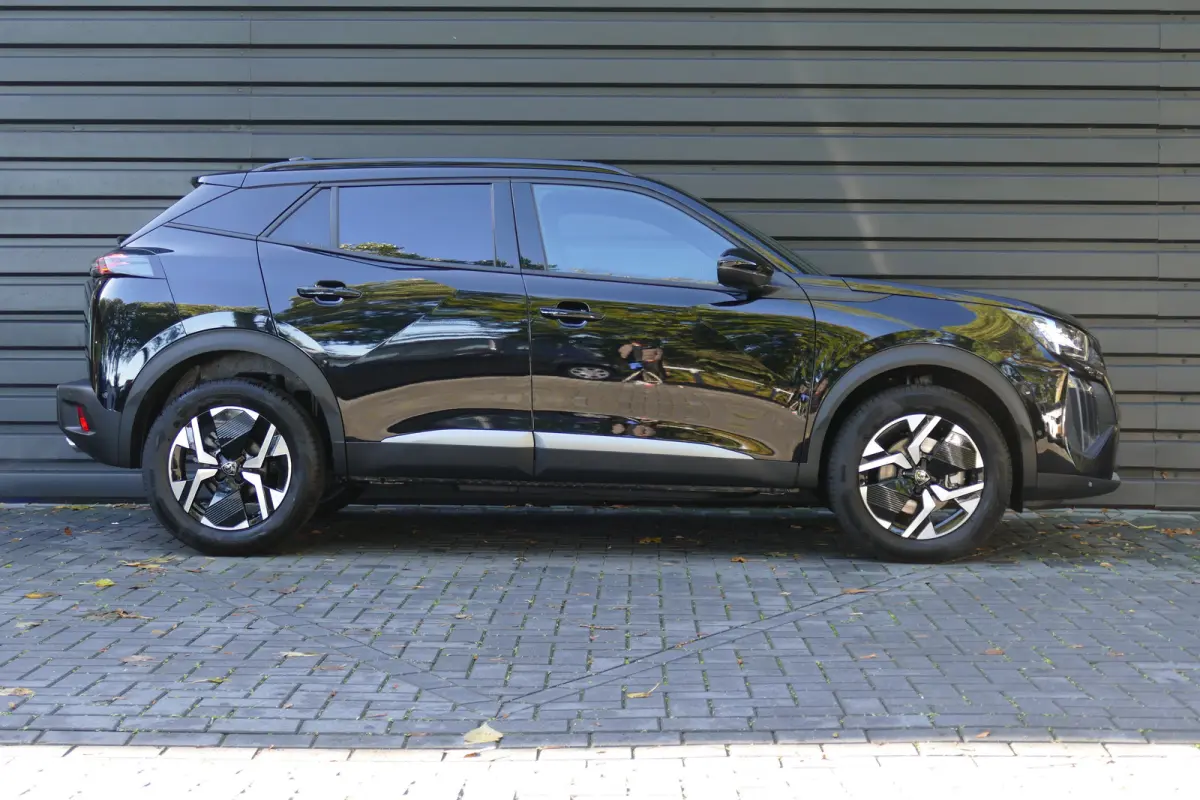 Allure | Active Safety Brake met camera en radar (automatisch noodremsysteem) met Distance Alert (waarschuwing dreigende aanrijding) | Advanced Active Safety Brake met camera en radar | Clim