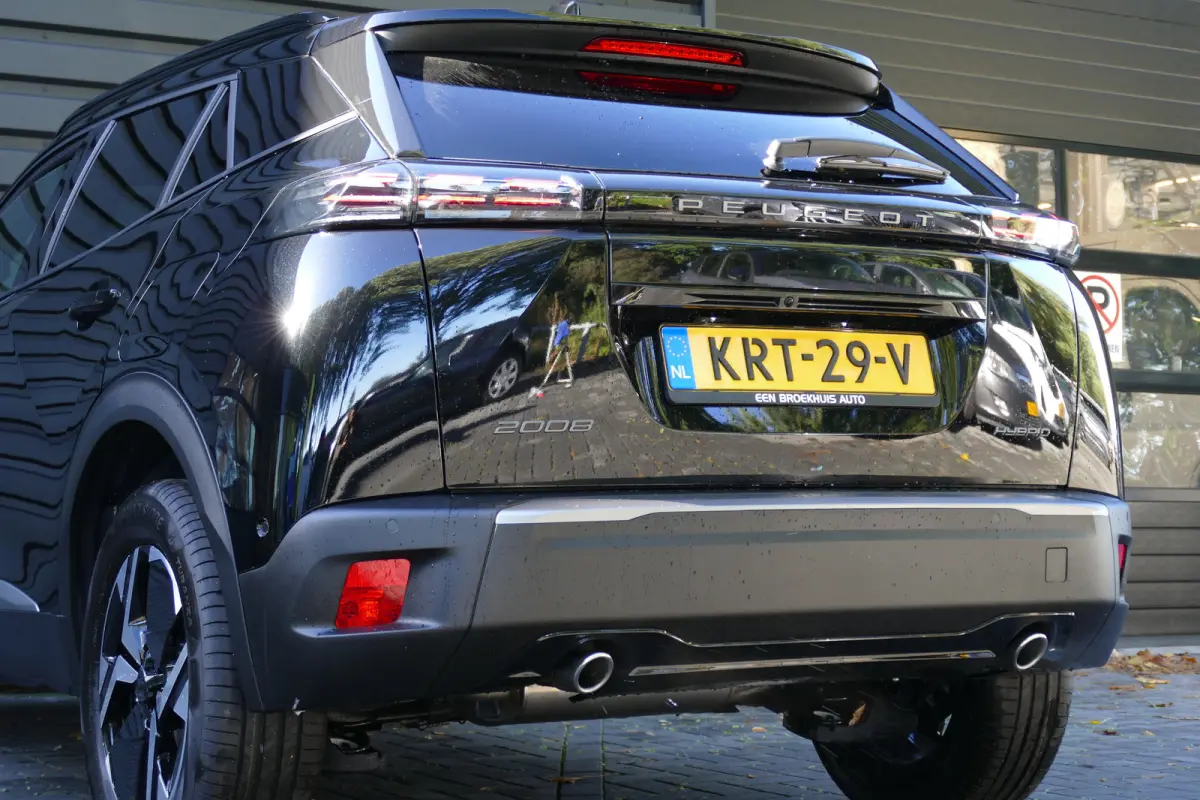 Allure | Active Safety Brake met camera en radar (automatisch noodremsysteem) met Distance Alert (waarschuwing dreigende aanrijding) | Advanced Active Safety Brake met camera en radar | Clim