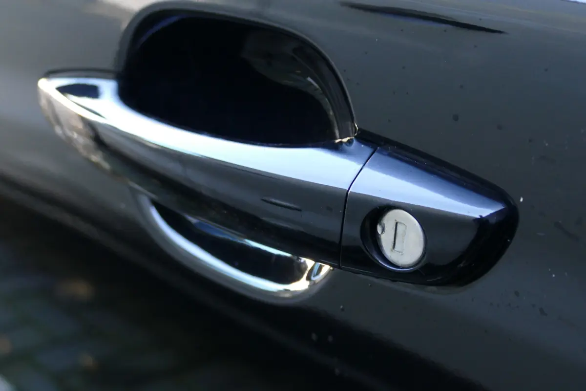 Allure | Active Safety Brake met camera en radar (automatisch noodremsysteem) met Distance Alert (waarschuwing dreigende aanrijding) | Advanced Active Safety Brake met camera en radar | Clim