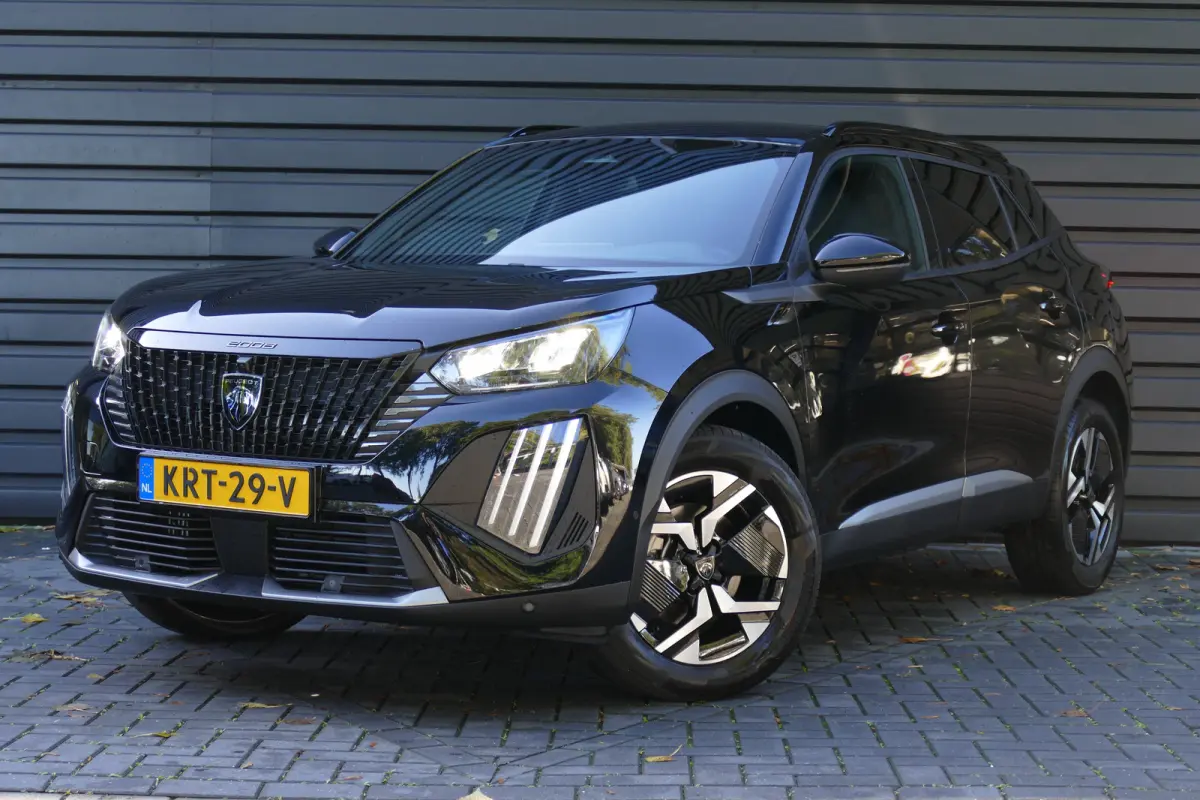 Allure | Active Safety Brake met camera en radar (automatisch noodremsysteem) met Distance Alert (waarschuwing dreigende aanrijding) | Advanced Active Safety Brake met camera en radar | Clim