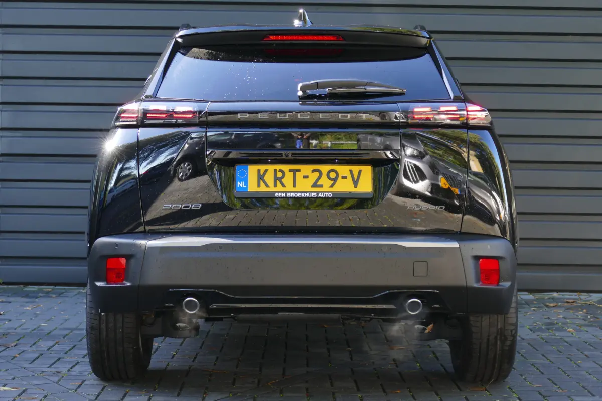 Allure | Active Safety Brake met camera en radar (automatisch noodremsysteem) met Distance Alert (waarschuwing dreigende aanrijding) | Advanced Active Safety Brake met camera en radar | Clim