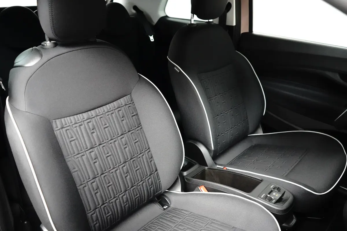 Icon 42KWH l Uniek!! Slecht 82km! l Apple Car Play/Android l Climate Control l Cr Control l Camera l Sensoren l 16" Lm Velgen l
