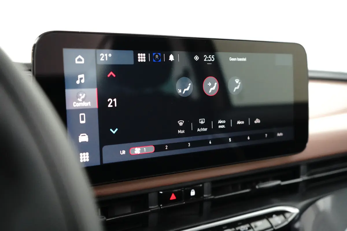 Icon 42KWH l Uniek!! Slecht 82km! l Apple Car Play/Android l Climate Control l Cr Control l Camera l Sensoren l 16" Lm Velgen l